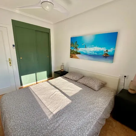 Solarium Escape With Private Roof Terrace And Pool Access *