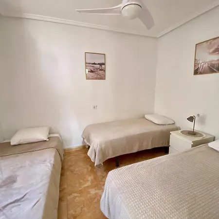 Solarium Escape With Private Roof Terrace And Pool Access
