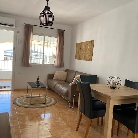2 Bed With Pool And Roof Terrace Limonar *
